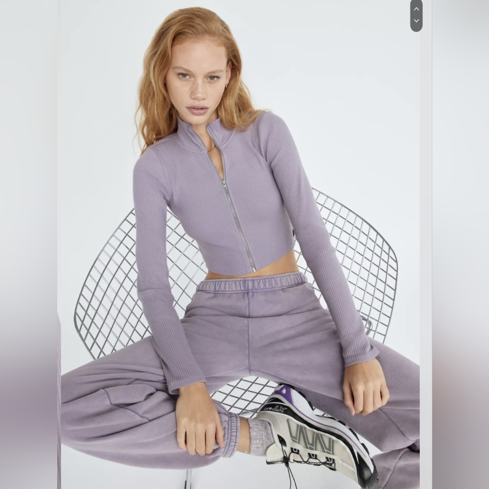 Tna long sleeve cropped zip up rare